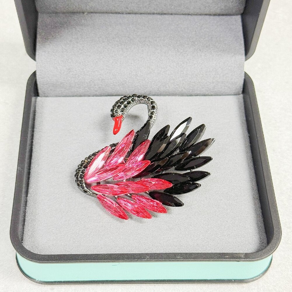 Swan Brooch, Crystal Brooch, Vintage Brooch, Black Swan Brooch, Statement Brooch